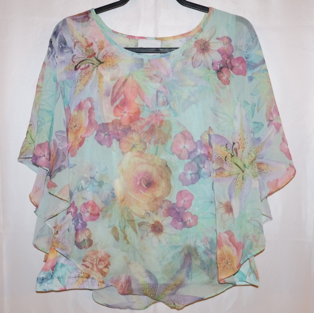 Alfred Dunner Sheer Overlay Floral Blouse w/Cape Style Sleeves. Size 10. NWOT.